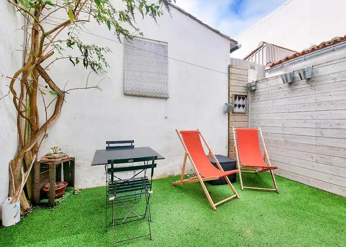 La 24 - Avec Terrasse à 100m Du Port De Saint-martin-de-ré